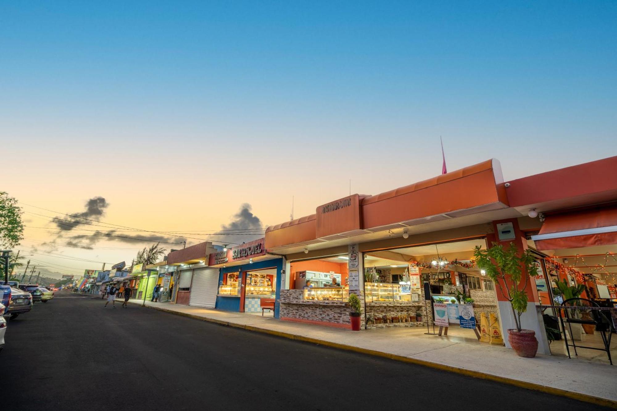 Blue Water Beach Villa Luquillo Kültér fotó